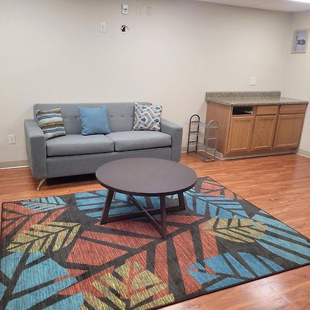 Woodspring Suites Louisville Clarksville Екстер'єр фото
