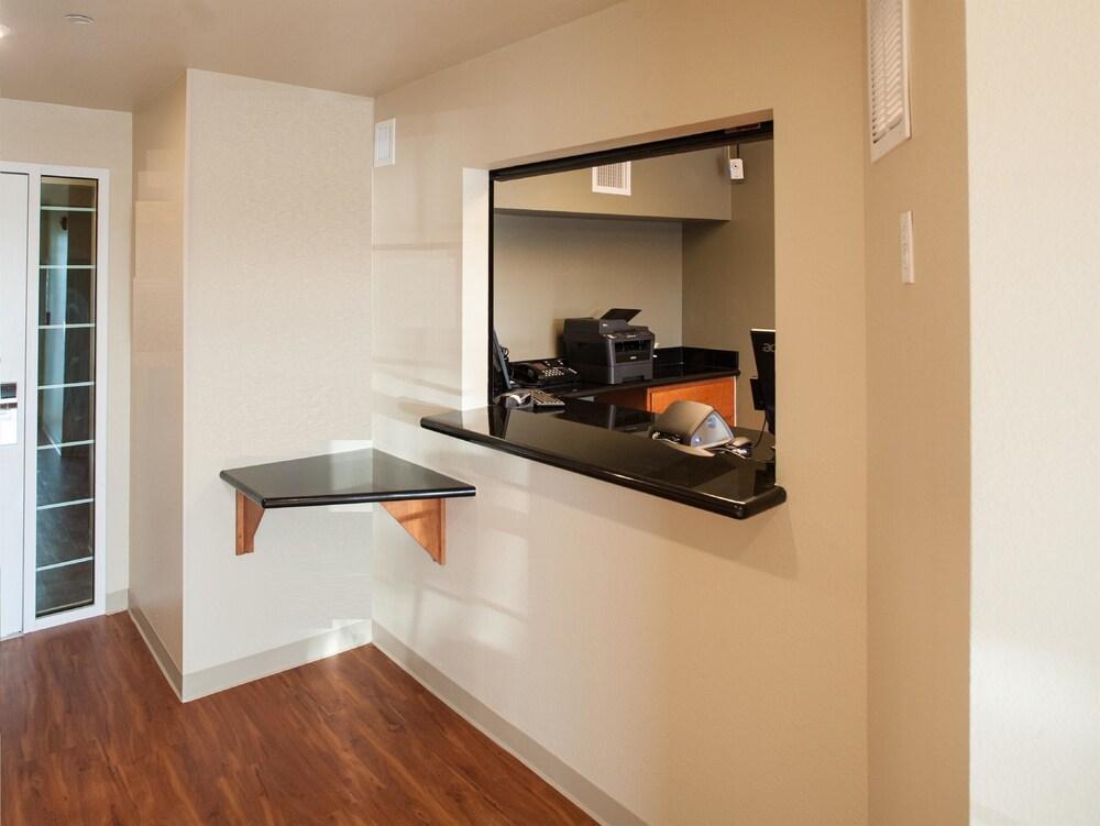 Woodspring Suites Louisville Clarksville Екстер'єр фото
