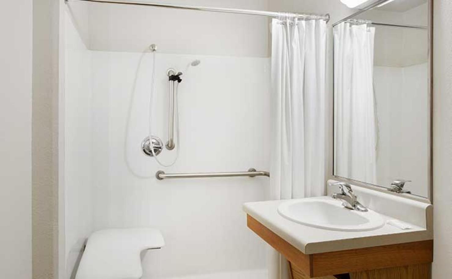 Woodspring Suites Louisville Clarksville Екстер'єр фото