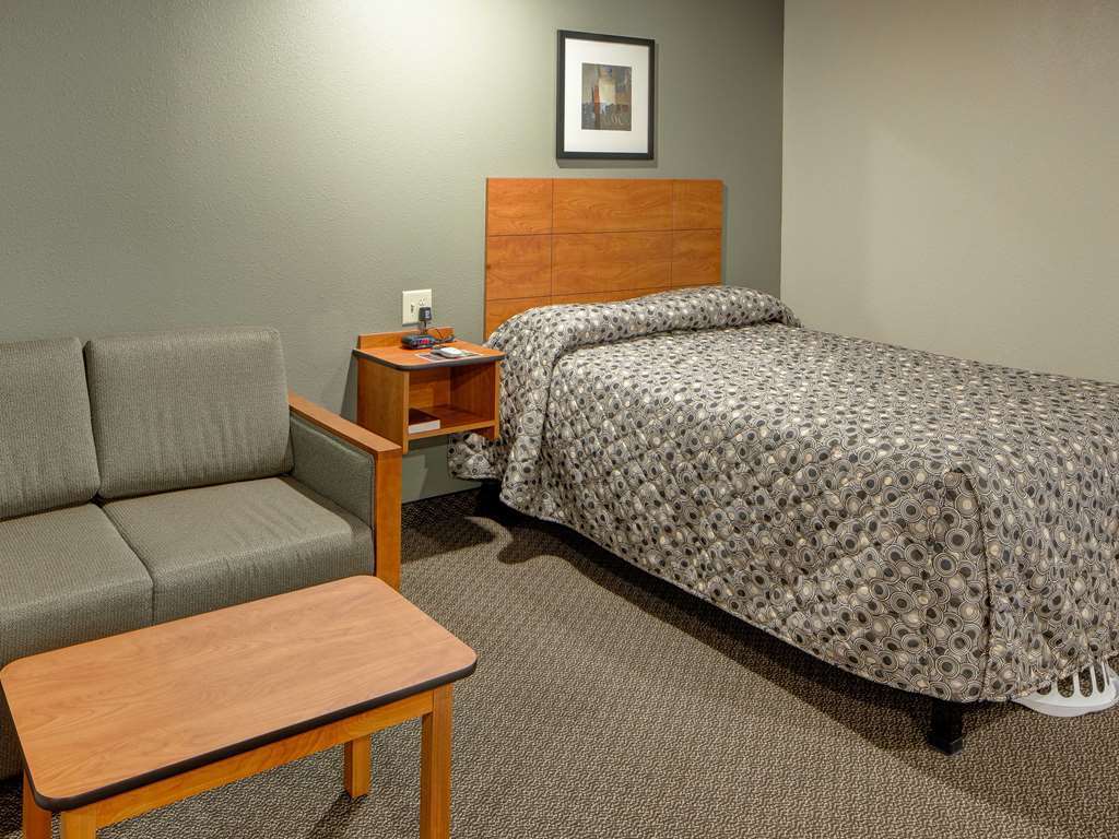 Woodspring Suites Louisville Clarksville Номер фото